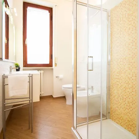 Daire Lovely Flat Near The Tower *